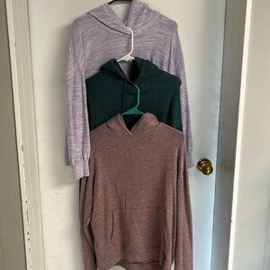 Mixed lot of sweater hoodies